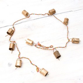 小さいサイズがかわいい！手作りのやさしい音色 インドの銅製カウベル-【1.5cm*1cm*100cm】